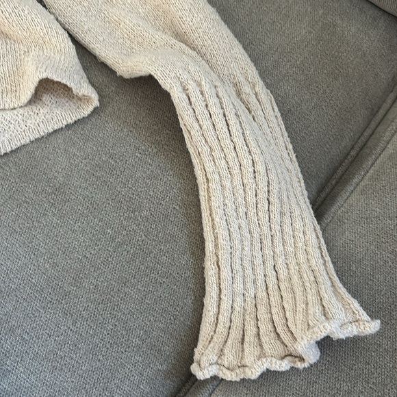 NWT ASOS Long Sleeve Light Sweater - Picture 4 of 4
